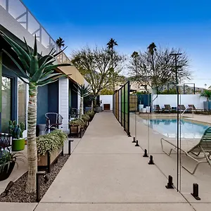 Mahala - 21 And Over (adults Only) Hotel